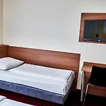 Mcdreams Muenchen - Messe 2* Фельдкирхен