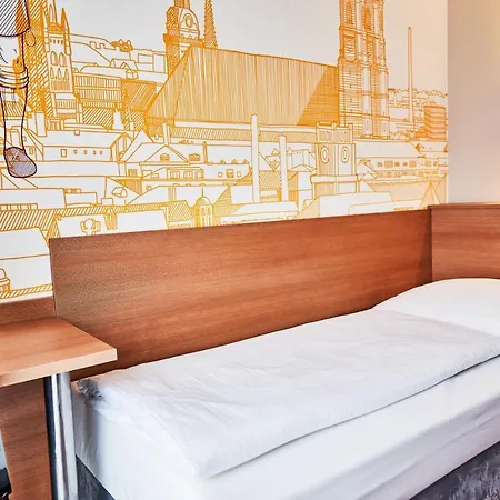 Mcdreams Muenchen - Messe Hotel